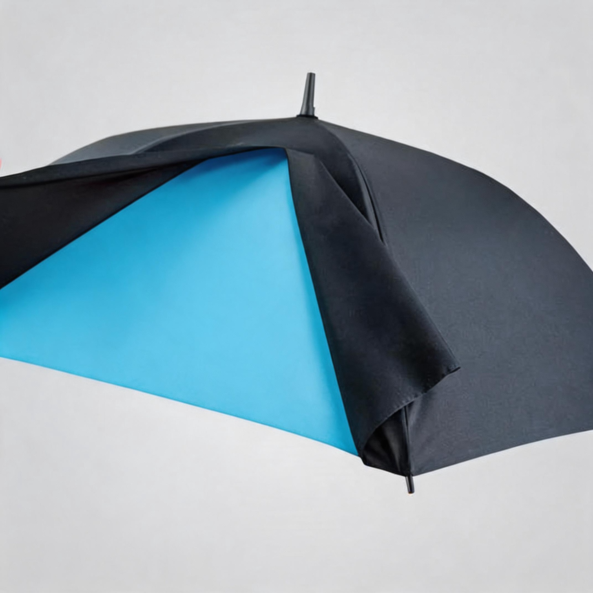 Double canopy golf umbrella vent and blue inner canopy detail